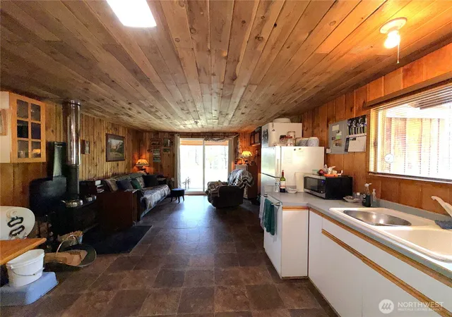 Photo 3 of Single family home for sale at 5 Starvation Ridge Rd, Republic, WA 99166 | MLS# NWM2582932 | Listing updated on 2026-09-25
