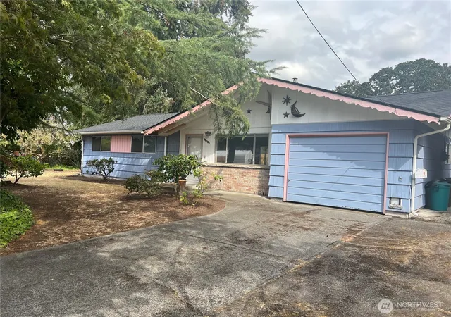 Photo 1 of Single family home for sale at 13617 Yakima Ave S, Tacoma, WA 98444 | MLS# NWM2582943 | Listing updated on 2026-10-01