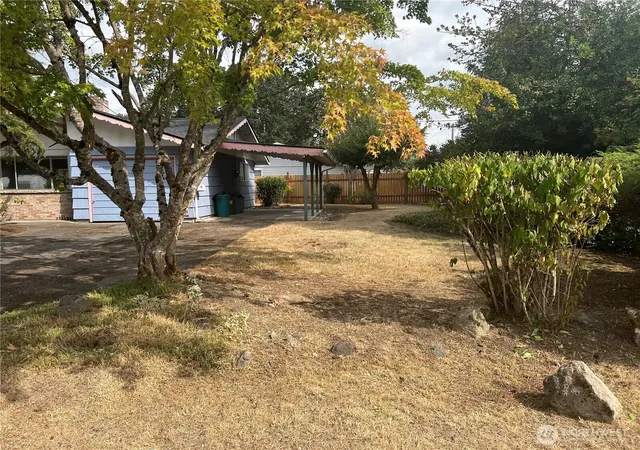 Photo 3 of Single family home for sale at 13617 Yakima Ave S, Tacoma, WA 98444 | MLS# NWM2582943 | Listing updated on 2026-10-01