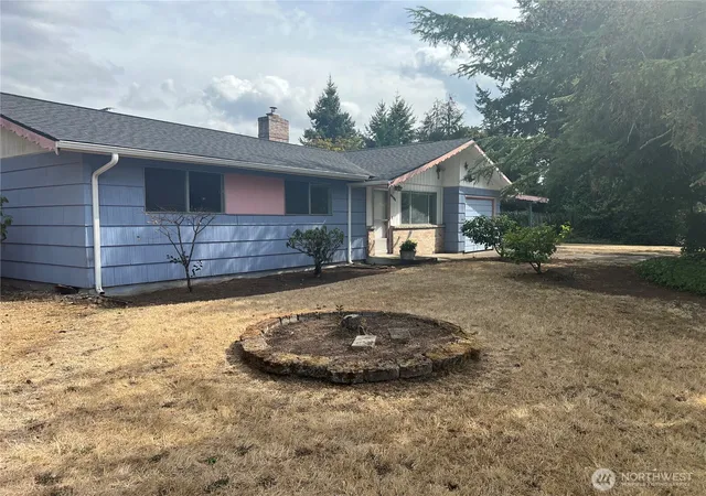 Photo 4 of Single family home for sale at 13617 Yakima Ave S, Tacoma, WA 98444 | MLS# NWM2582943 | Listing updated on 2026-10-01