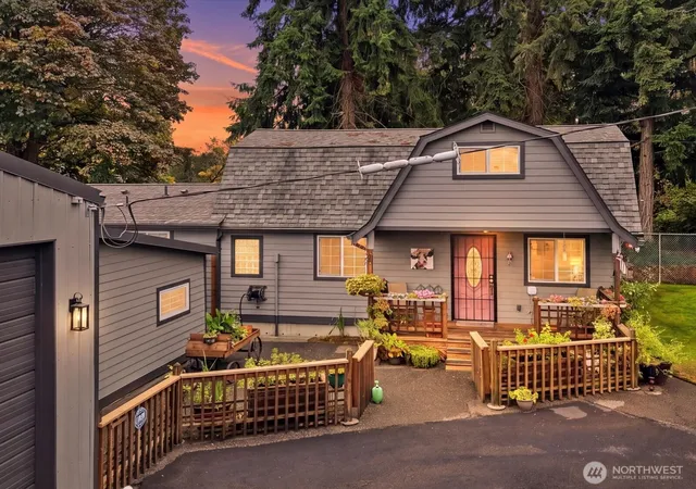Photo 2 of Sale Pending at 6513 Waller Rd E, Tacoma, WA 98443 | MLS# NWM2582949 | Listing updated on 2026-09-22