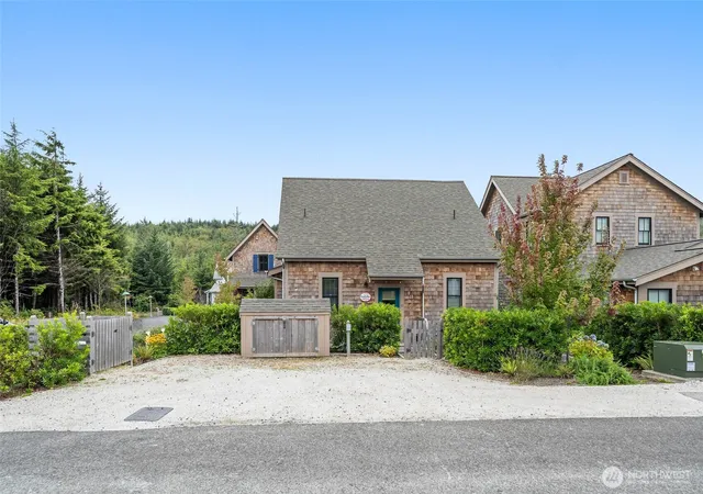 Photo 3 of Sale Pending at 11 Cedar Run Loop, Pacific Beach, WA 98571 | MLS# NWM2582951 | Listing updated on 2026-09-28