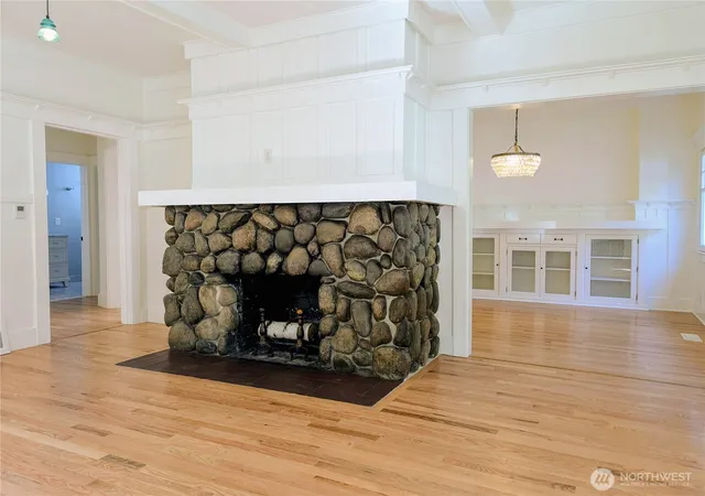 Photo 2 of Single family home for sale at 1713 33rd Avenue, Seattle, WA 98122 | MLS# NWM2582953 | Listing updated on 2026-09-29
