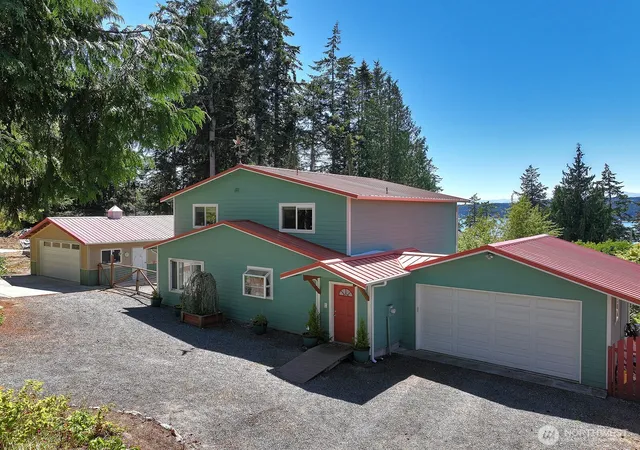 Photo 1 of Single family home for sale at 3484 E Harbor Rd, Langley, WA 98260 | MLS# NWM2582963 | Listing updated on 2026-09-18