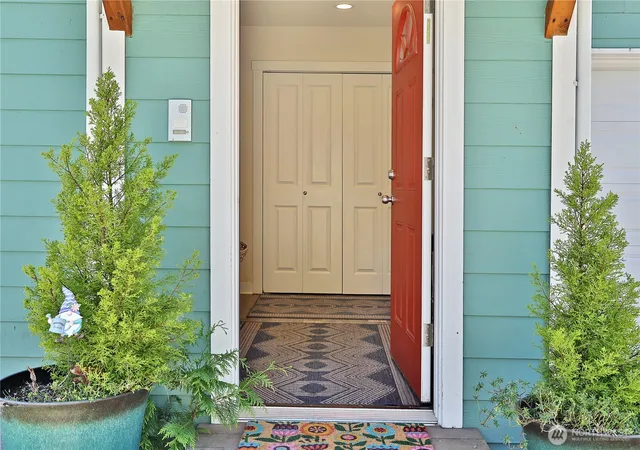 Photo 3 of Single family home for sale at 3484 E Harbor Rd, Langley, WA 98260 | MLS# NWM2582963 | Listing updated on 2026-09-18
