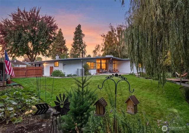 Photo 1 of Single family home for sale at 1719 Center St, Walla Walla, WA 99362 | MLS# NWM2582973 | Listing updated on 2026-09-26