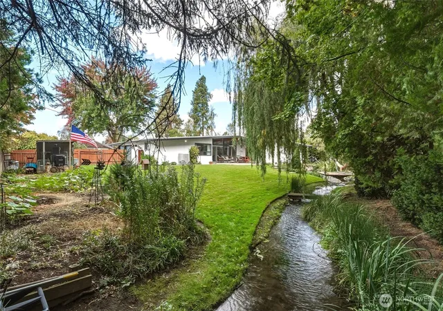 Photo 2 of Single family home for sale at 1719 Center St, Walla Walla, WA 99362 | MLS# NWM2582973 | Listing updated on 2026-09-26