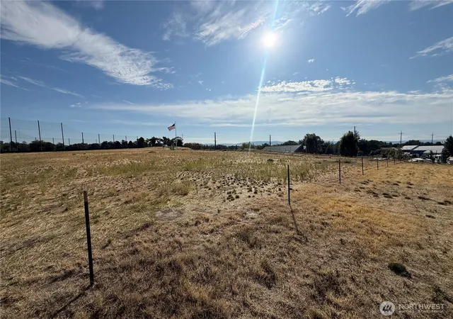 Photo 1 of Land for sale at 0 Lot N Of 50 W George St, Walla Walla, WA 99362 | MLS# NWM2582983 | Listing updated on 2026-10-01