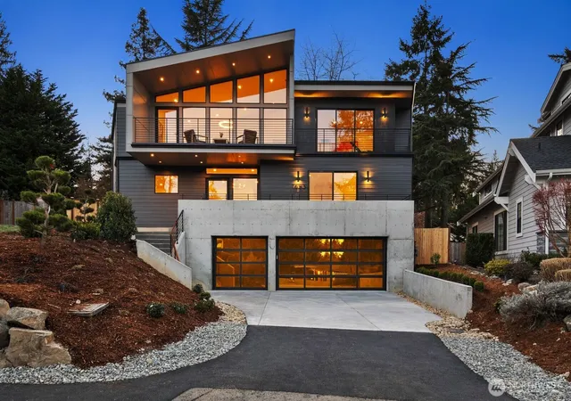 Photo 1 of Mansion for sale at 1653 105th Avenue Se, Bellevue, WA 98004 | MLS# NWM2582985 | Listing updated on 2026-09-30