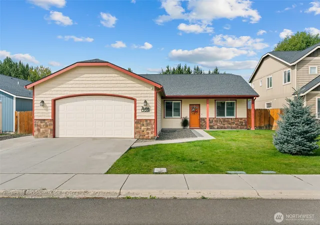 Photo 1 of Single family home for sale at 709 S Cypress Ct, Ellensburg, WA 98926 | MLS# NWM2582991 | Listing updated on 2026-09-30