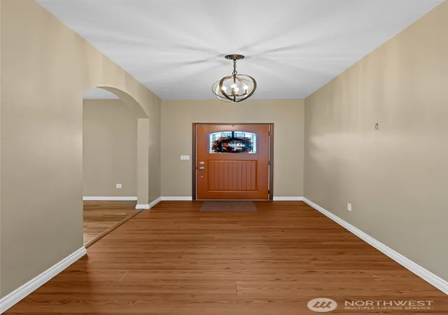 Photo 3 of Single family home for sale at 709 S Cypress Ct, Ellensburg, WA 98926 | MLS# NWM2582991 | Listing updated on 2026-09-30