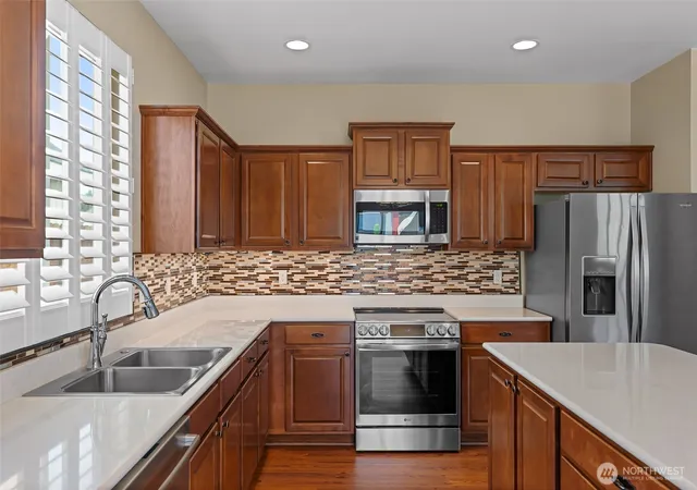 Photo 4 of Single family home for sale at 709 S Cypress Ct, Ellensburg, WA 98926 | MLS# NWM2582991 | Listing updated on 2026-09-30