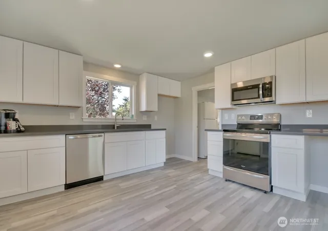 Photo 3 of Sale Pending at 17001 4th Avenue S, Spanaway, WA 98387 | MLS# NWM2582994 | Listing updated on 2026-09-30