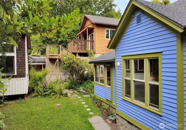 Photo 2 of Single family home for sale at 1016 21st Street, Bellingham, WA 98225 | MLS# NWM2583004 | Listing updated on 2026-09-23