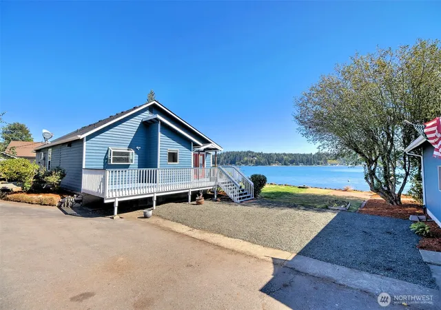 Photo 4 of Single family home for sale at 18220 E State Route 3, Allyn, WA 98524 | MLS# NWM2583017 | Listing updated on 2026-09-30