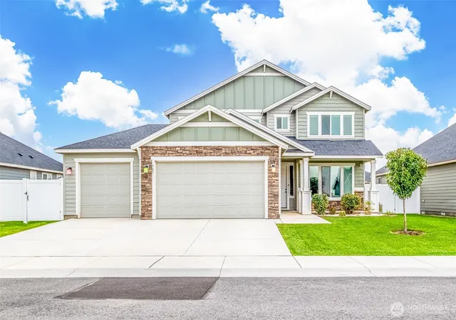 Photo 1 of Single family home for sale at 707 I St Ne, Quincy, WA 98848 | MLS# NWM2583025 | Listing updated on 2026-09-17