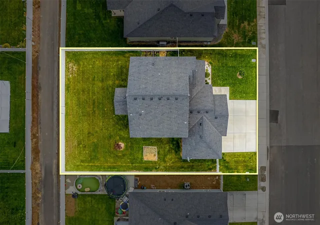 Photo 2 of Single family home for sale at 707 I St Ne, Quincy, WA 98848 | MLS# NWM2583025 | Listing updated on 2026-09-17