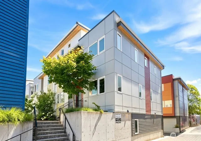 Photo 1 of Sale Pending at 12516 15th Avenue Ne #A, Seattle, WA 98125 | MLS# NWM2583031 | Listing updated on 2026-10-01