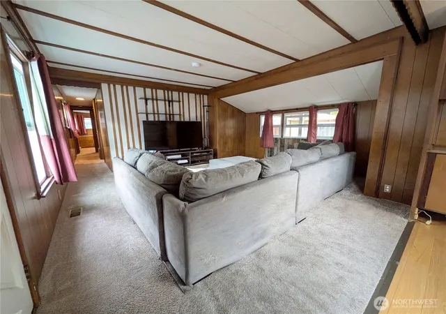 Photo 3 of Manufactured home for sale at 7614 Ne Bothell Way #17, Kenmore, WA 98028 | MLS# NWM2583034 | Listing updated on 2026-09-22