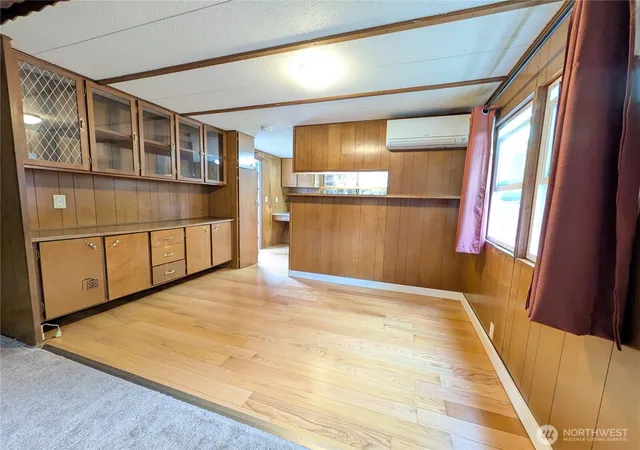 Photo 4 of Manufactured home for sale at 7614 NE Bothell Way #17, Kenmore, WA 98028 | MLS# NWM2583034 | Listing updated on 2026-09-22