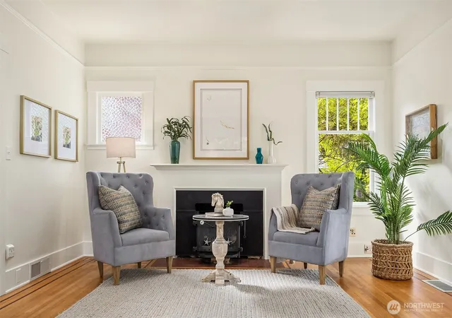 Photo 4 of Single family home for sale at 311 N 47th Street, Seattle, WA 98103 | MLS# NWM2583037 | Listing updated on 2026-09-30