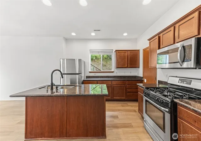 Photo 4 of Single family home for sale at 1529 202nd Street Ct E, Spanaway, WA 98387 | MLS# NWM2583039 | Listing updated on 2026-10-01