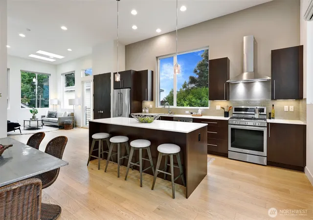 Photo 3 of Townhouse for sale at 3022 4th Avenue W, Seattle, WA 98119 | MLS# NWM2583040 | Listing updated on 2026-09-25