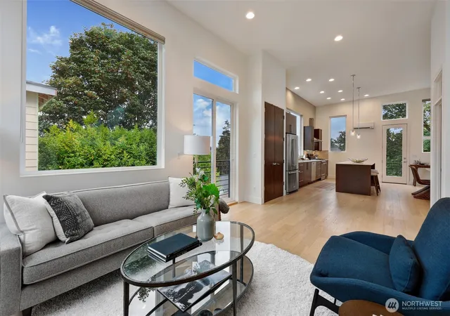 Photo 4 of Townhouse for sale at 3022 4th Avenue W, Seattle, WA 98119 | MLS# NWM2583040 | Listing updated on 2026-09-25