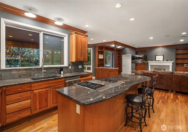 Photo 4 of Single family home for sale at 10444 SE 22nd Street, Bellevue, WA 98004 | MLS# NWM2583041 | Listing updated on 2026-09-25