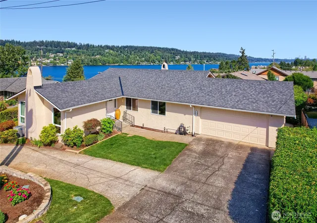 Photo 1 of Single family home for sale at 1112 N 38th Street, Renton, WA 98056 | MLS# NWM2583045 | Listing updated on 2026-09-29