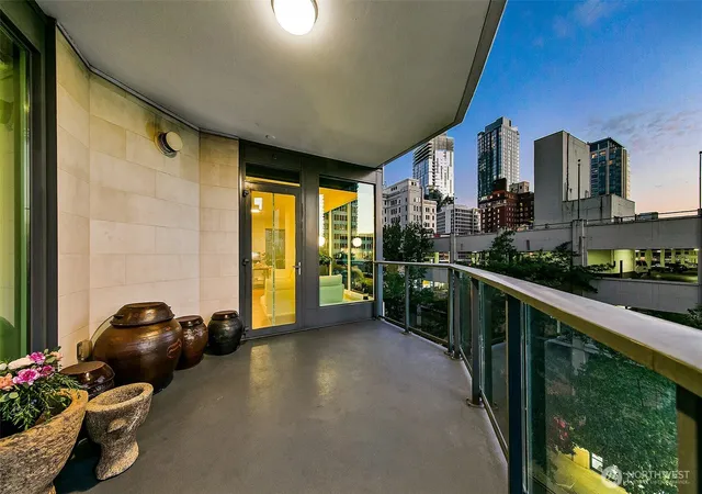 Photo 2 of Condo for sale at 1920 4th Avenue #502, Seattle, WA 98101 | MLS# NWM2583048 | Listing updated on 2026-09-29