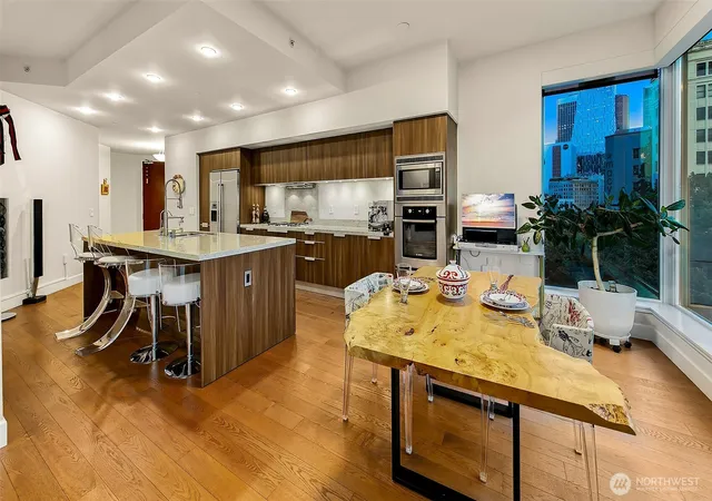 Photo 3 of Condo for sale at 1920 4th Avenue #502, Seattle, WA 98101 | MLS# NWM2583048 | Listing updated on 2026-09-29