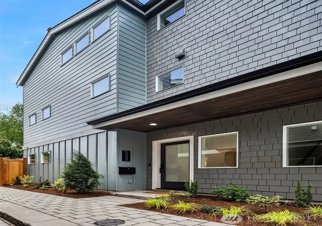Photo 1 of Single family home for sale at 533 N B 70th St, Seattle, WA 98103 | MLS# NWM2583049 | Listing updated on 2026-09-29