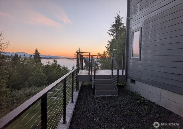 Photo 3 of Single family home for sale at 421 W Satsop Dr, Elma, WA 98541 | MLS# NWM2583055 | Listing updated on 2026-10-19