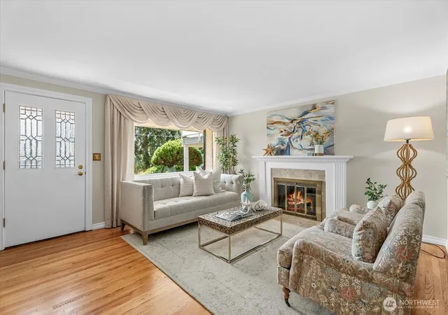 Photo 3 of Single family home for sale at 12116 Shorewood Dr SW, Burien, WA 98146 | MLS# NWM2583057 | Listing updated on 2026-09-22