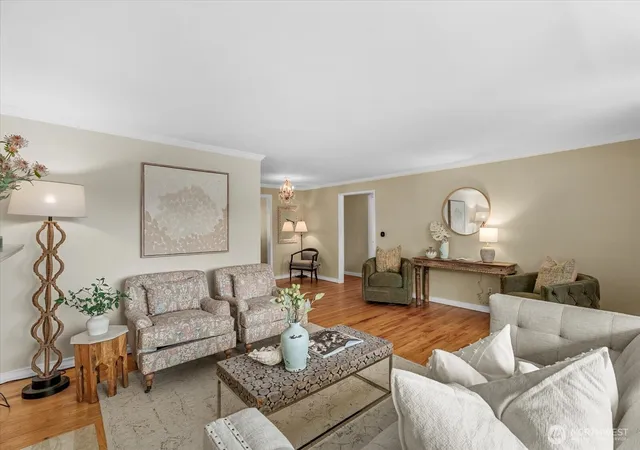 Photo 4 of Single family home for sale at 12116 Shorewood Dr SW, Burien, WA 98146 | MLS# NWM2583057 | Listing updated on 2026-09-22