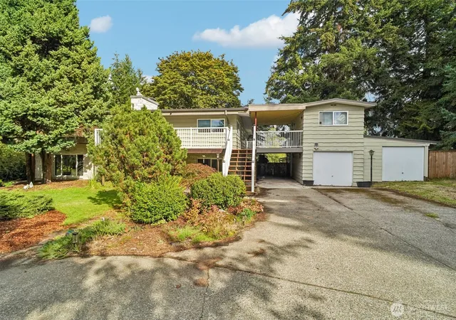 Photo 3 of Single family home for sale at 29206 112 Avenue Se, Auburn, WA 98092 | MLS# NWM2583058 | Listing updated on 2026-09-29