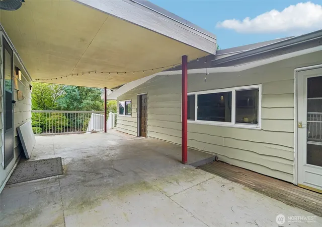 Photo 3 of Single family home for sale at 29206 112 Avenue SE, Auburn, WA 98092 | MLS# NWM2583058 | Listing updated on 2026-09-29