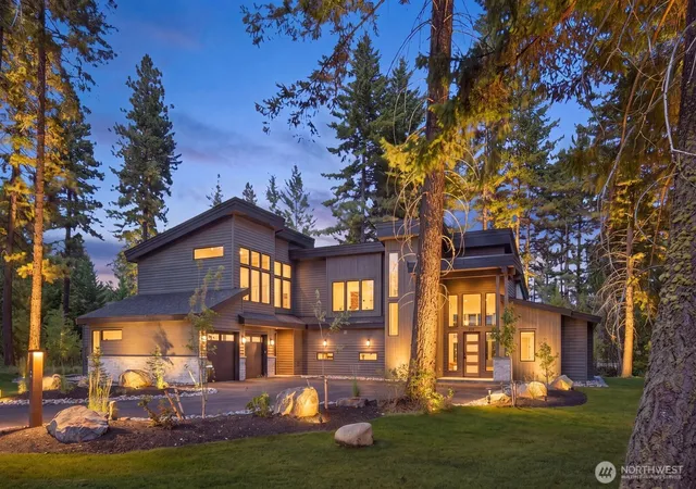 Photo 1 of Single family home for sale at 40 Blackberry Ct, Cle Elum, WA 98922 | MLS# NWM2583066 | Listing updated on 2026-09-29