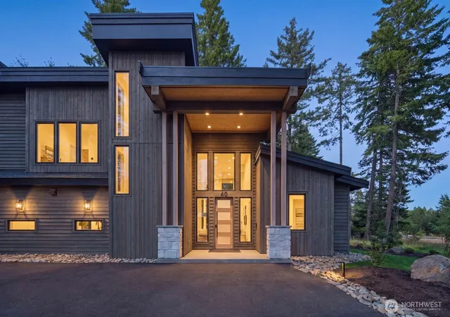 Photo 2 of Single family home for sale at 40 Blackberry Ct, Cle Elum, WA 98922 | MLS# NWM2583066 | Listing updated on 2026-10-03