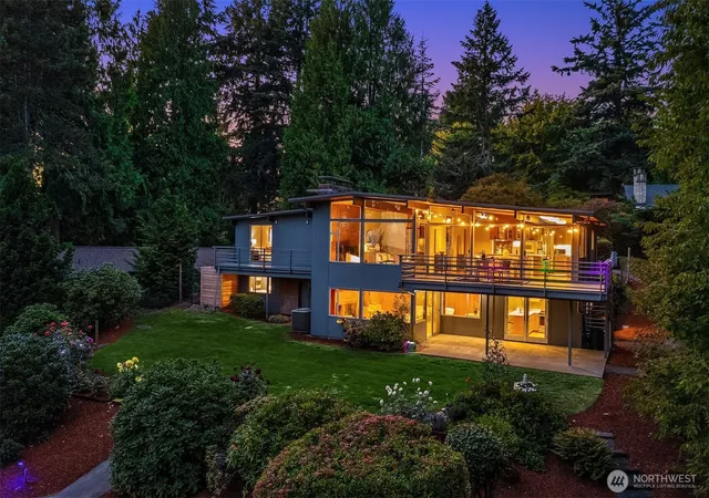 Photo 2 of Sale Pending at 1925 Sw 170th Street, Normandy Park, WA 98166 | MLS# NWM2583069 | Listing updated on 2026-09-25
