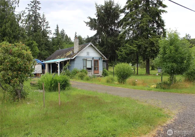 Photo 4 of Single family home for sale at 5 Elma Gate Rd, Oakville, WA 98568 | MLS# NWM2583076 | Listing updated on 2026-09-21