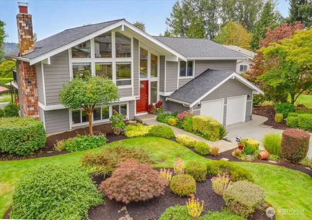 Photo 2 of Single family home for sale at 10503 158th Avenue Ne, Redmond, WA 98052 | MLS# NWM2583087 | Listing updated on 2026-10-02