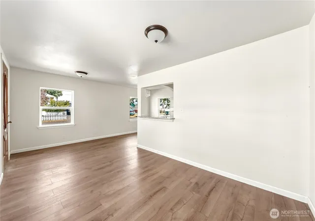 Photo 3 of Single family home for sale at 817 Perkins St, Milton Freewater, OR 97862 | MLS# NWM2583093 | Listing updated on 2026-09-25