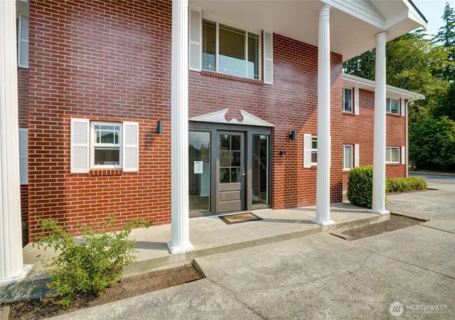 Photo 2 of Multi family home for sale at 8806 3rd Avenue Se, Everett, WA 98208 | MLS# NWM2583094 | Listing updated on 2026-09-22