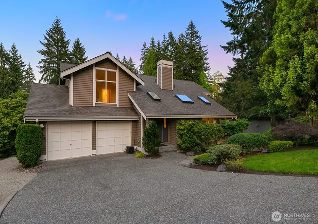 Photo 1 of Single family home for sale at 11404 Ne 103rd Street, Kirkland, WA 98033 | MLS# NWM2583107 | Listing updated on 2026-10-01