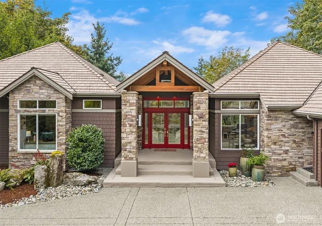 Photo 2 of Single family home for sale at 6560 156th Avenue Se, Bellevue, WA 98006 | MLS# NWM2583119 | Listing updated on 2026-09-23