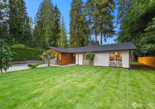 Photo 2 of Single family home for sale at 5512 Donnelly Dr Se, Olympia, WA 98501 | MLS# NWM2583120 | Listing updated on 2026-09-25