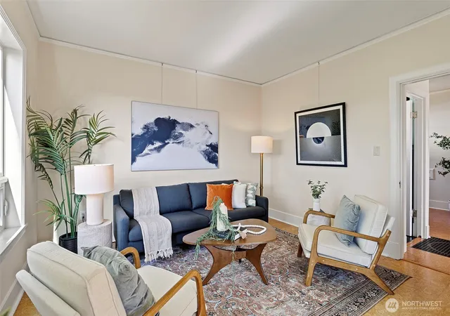 Photo 3 of Sale Pending at 911 Yakima Ave S, Seattle, WA 98144 | MLS# NWM2583158 | Listing updated on 2026-10-22