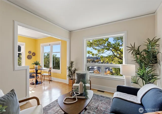 Photo 4 of Sale Pending at 911 Yakima Ave S, Seattle, WA 98144 | MLS# NWM2583158 | Listing updated on 2026-10-22